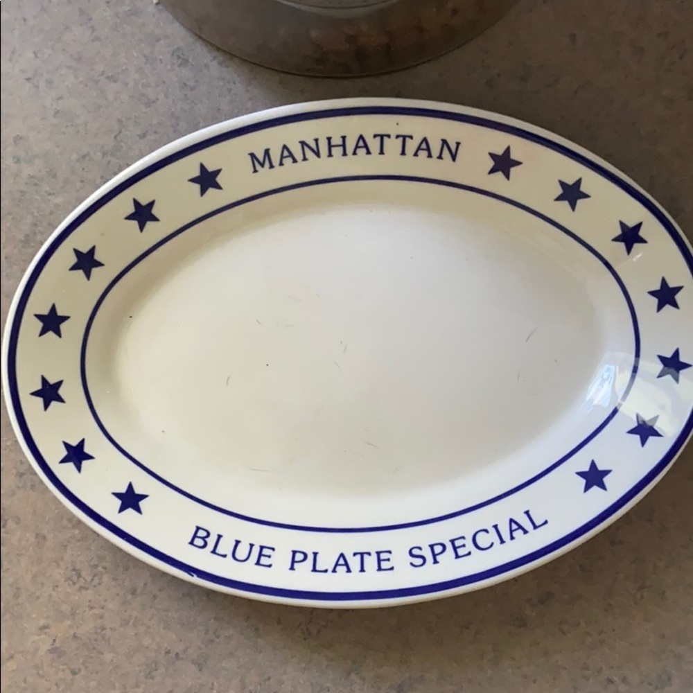 “Manhattan” porcelain plate 8 x 12